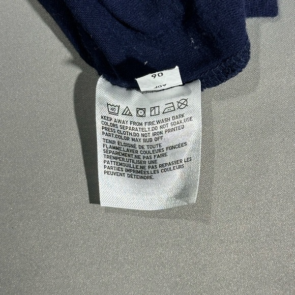 Uniqlo x Jeff Koons T-Shirt - Picture 7 of 8